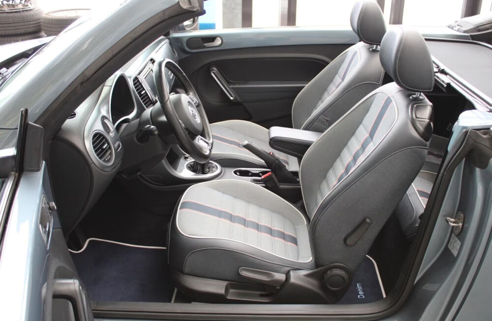 COCCINELLE II Coccinelle Cabriolet 1.4 TSI 150 Denim 2017 occasion 85600 Montaigu