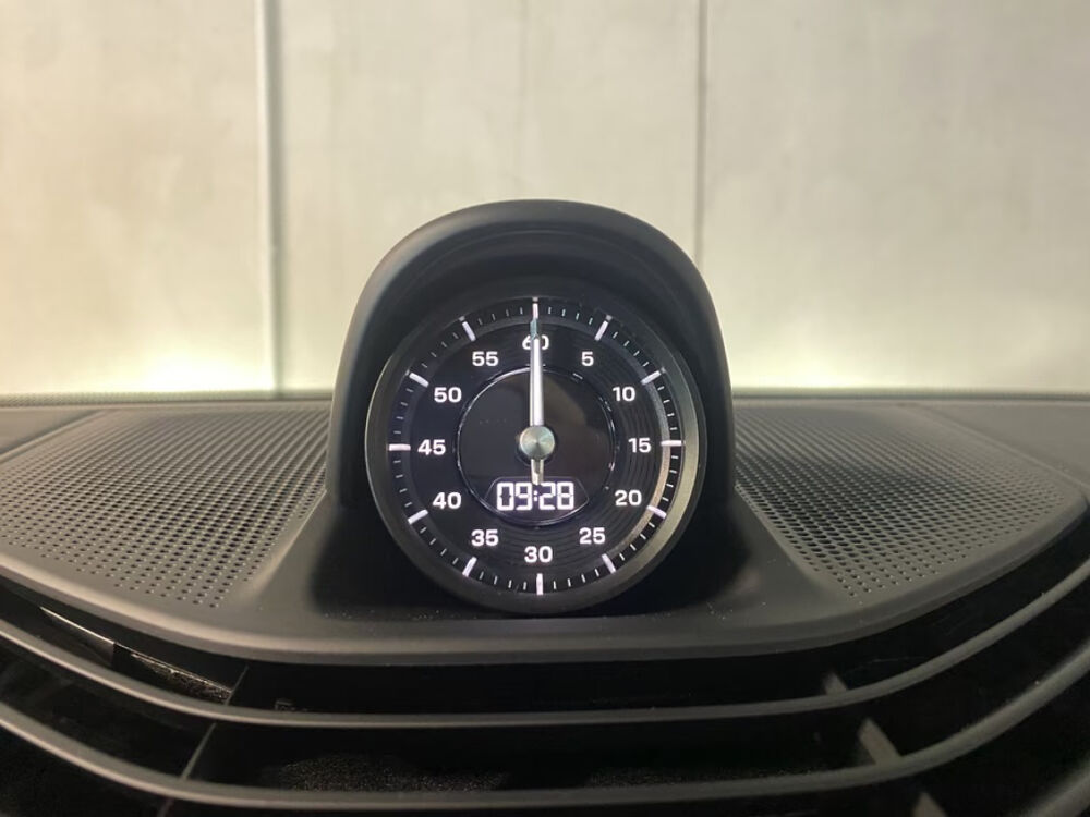 Taycan 408 ch Sport Turismo 2026 occasion 85600 Montaigu