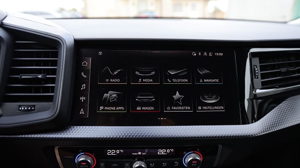 A1 25 TFSI 95ch CARPLAY/REGVIT/PARKSENSOR/GPS/GAR12MOIS 2023 occasion 59280 Armenti&egrave;res