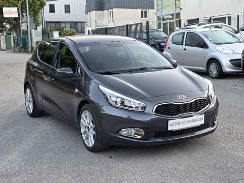 Kia Ceed 1.6 GDI 135 ch Premium 2013 occasion BERNIN 38190