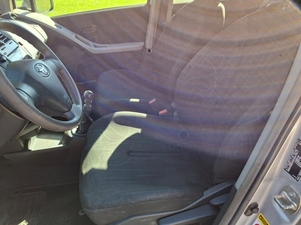 Yaris 1.3 VVT-i 100ch CHAINE/2MAIN/GAR3M 2009 occasion 59280 Armenti&egrave;res
