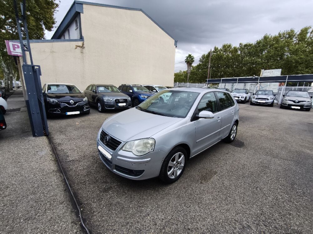 Polo 1.4 16S 75 Carat 2006 occasion 30000 N&icirc;mes