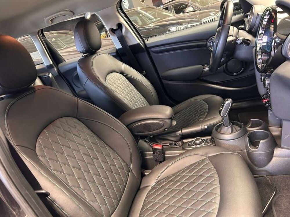 One 102ch BVA7 Wrap Green Mat CARPLAY/CUIR/REGVIT/PARKSENSOR/ECL 2022 occasion 59280 Armenti&egrave;res