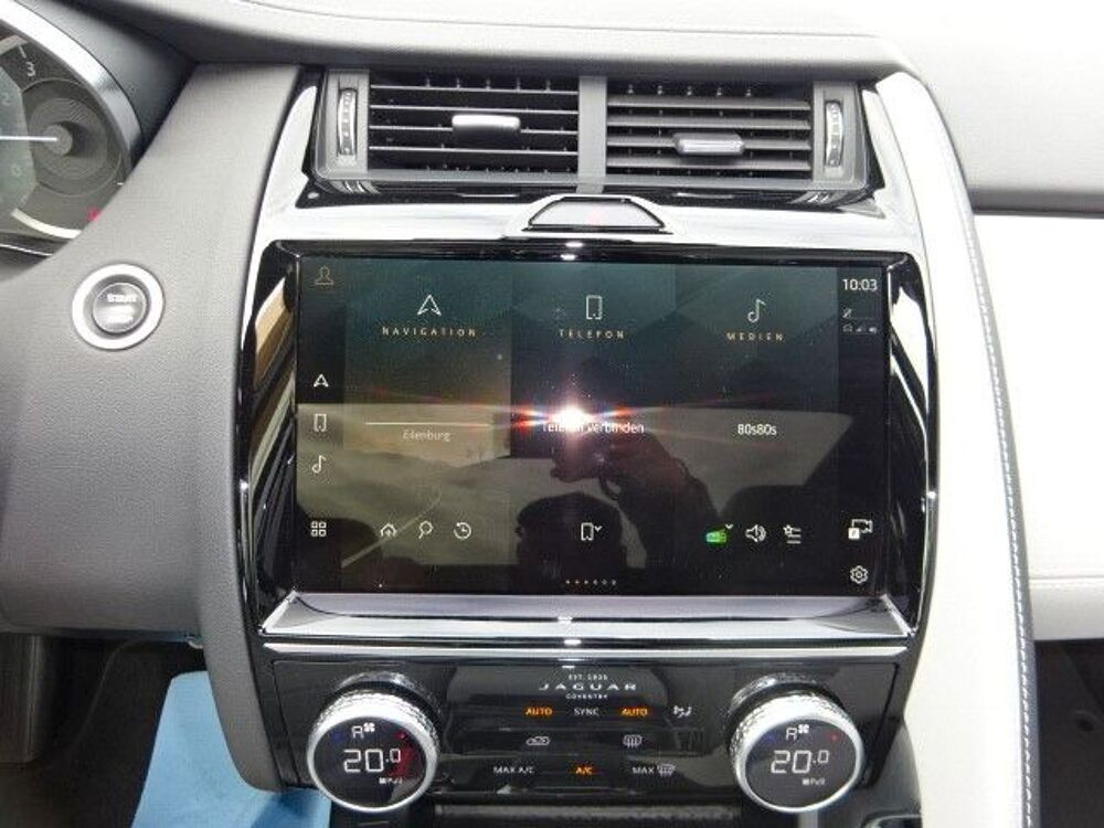 E-PACE E-Pace P-300e ch PHEV AWD BVA R-Dynamic 2022 occasion 85600 Montaigu