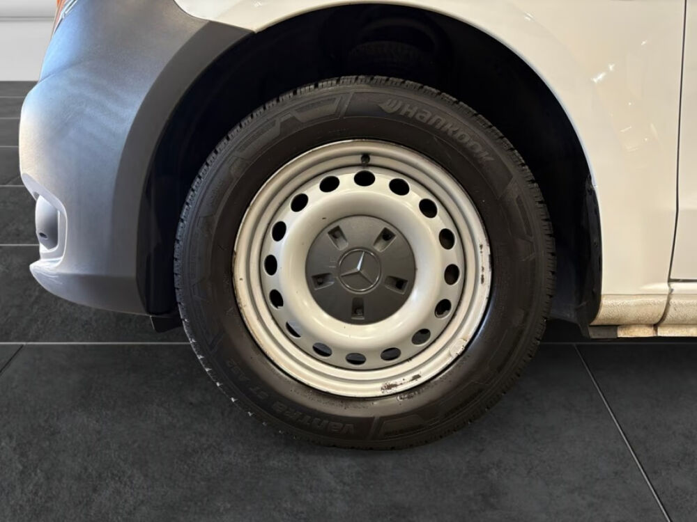 Vito VITO FOURGON 110 CDI LONG RWD FIRST 2022 occasion 85600 Montaigu