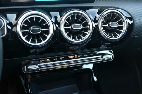 Classe CLA 180 Auto.TOITPANO/CAM/PARKTRONIC/ECLAIRAMBIANCE/CUIRCHAUF/1M 2022 occasion 59280 Armenti&egrave;res