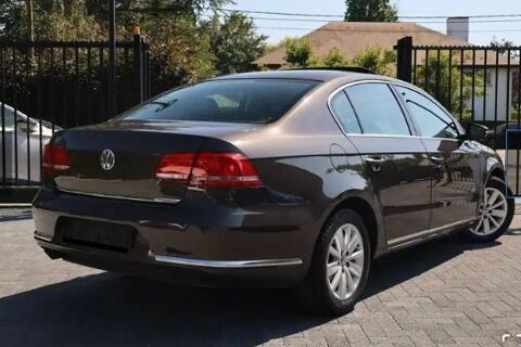 Passat 1.6 TDI 105ch TOITOUVR/REGVIT/CUIRCHAUF/GPS/HISTOCOMPLET/GAR 2014 occasion 59280 Armenti&egrave;res