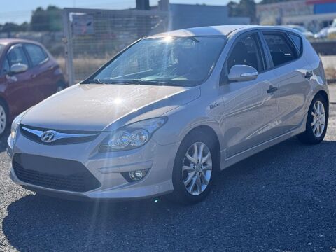 Hyundai i30 (1.6 CRDi 90 Blue Drive Inventive GPS)