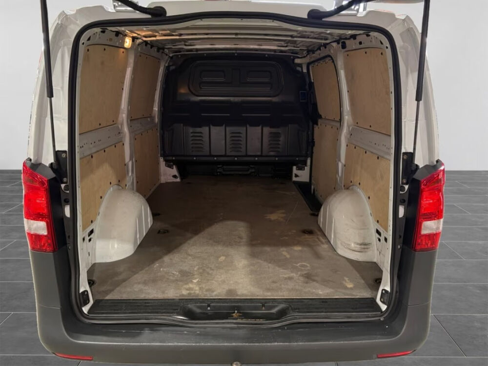 Vito VITO FOURGON 110 CDI LONG RWD FIRST 2022 occasion 85600 Montaigu