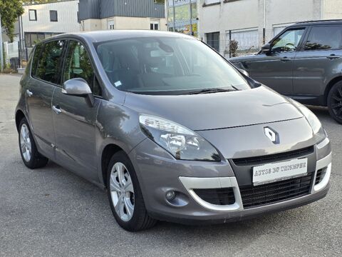 Sc&eacute;nic III 1.5 dCi 105 eco2 Dynamique 2010 occasion 38190 BERNIN