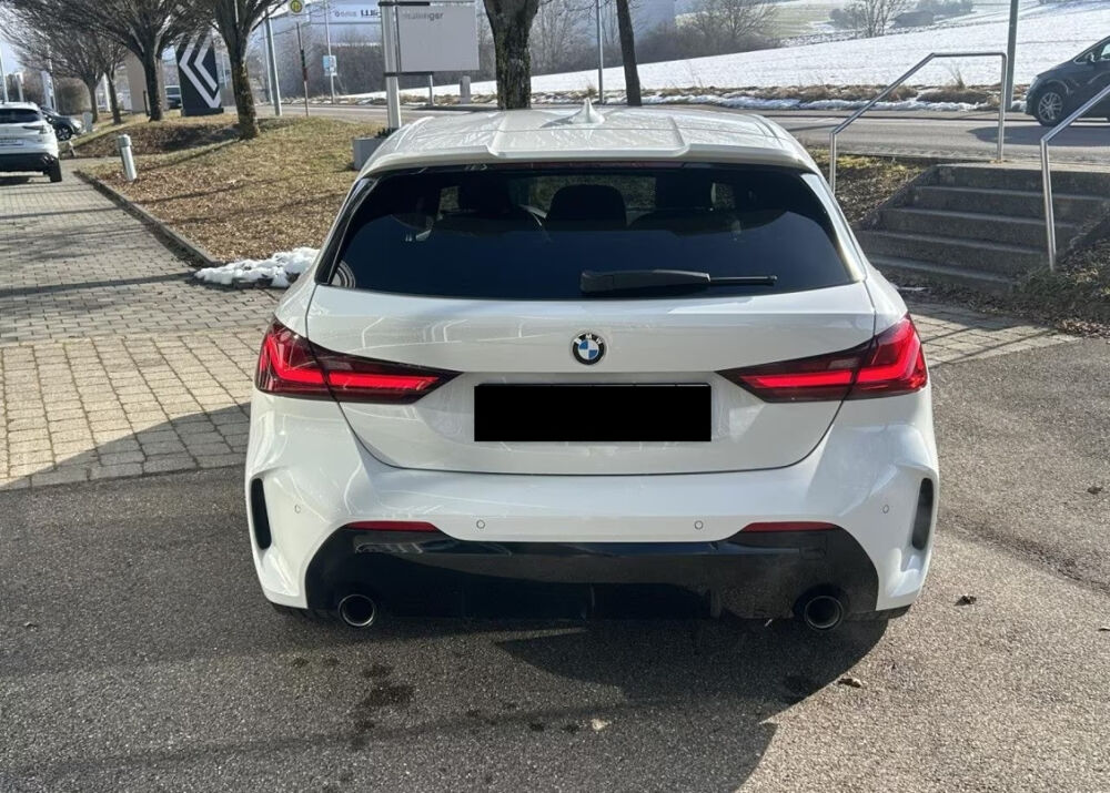 S&eacute;rie 1 120i 178 ch DKG7 M Sport 2022 occasion 85600 Montaigu