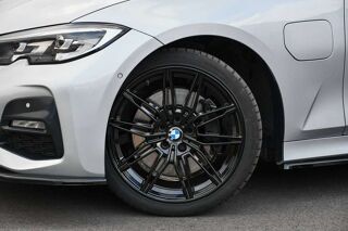 S&eacute;rie 3 330e 292ch BVA8 M Sport TOITPANO/CARPLAY/CAM/CUIRCHAUF/PARKS 2021 occasion 59280 Armenti&egrave;res