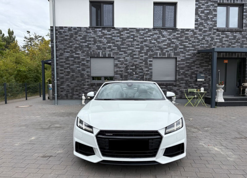 TT Roadster 2.0 TFSI 230 S tronic S line 2016 occasion 85600 Montaigu