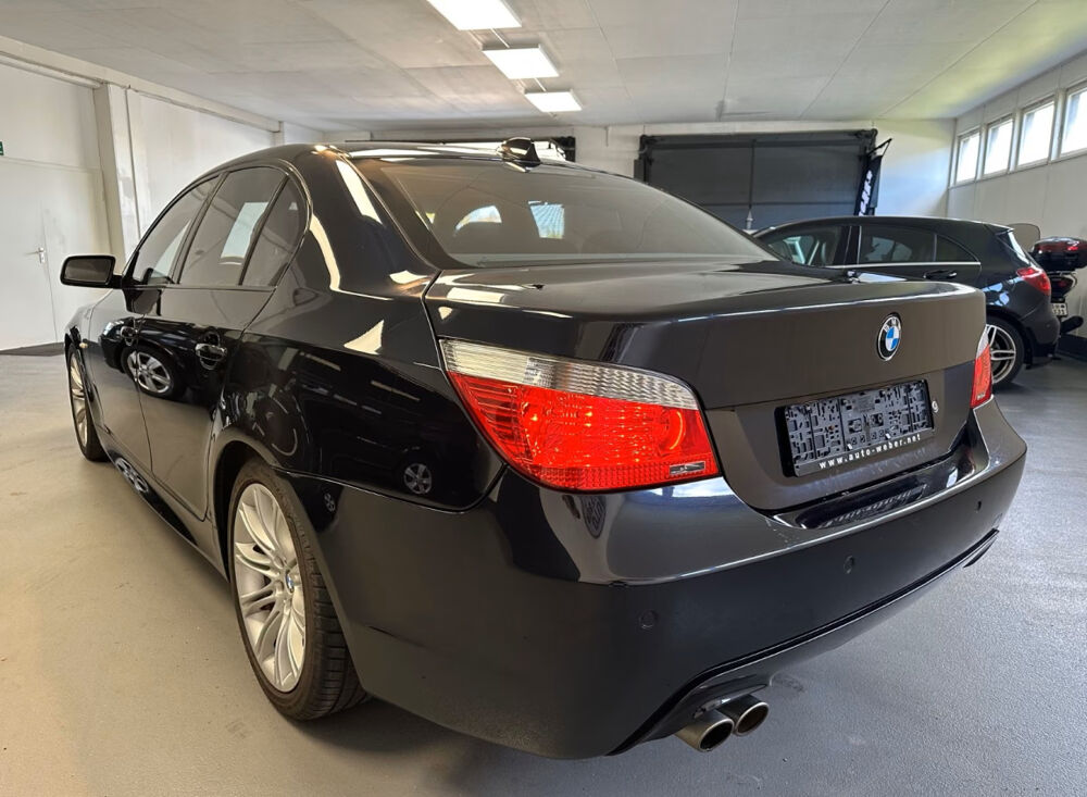 S&eacute;rie 5 550i pack M 2006 occasion 85600 Montaigu
