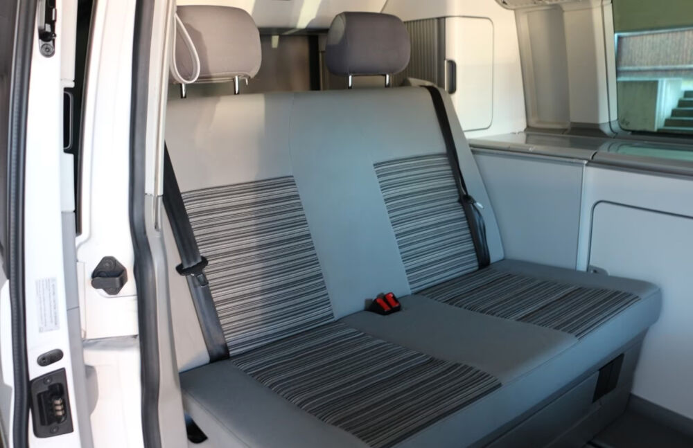 MULTIVAN California 2.0 TDI 140 Confortline DSG7 2013 occasion 85600 Montaigu
