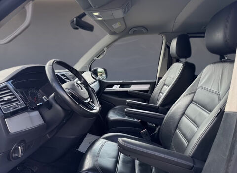 MULTIVAN Multivan 2.0 TDI 150 DSG7 HIGHLINE 2016 occasion 85600 Montaigu