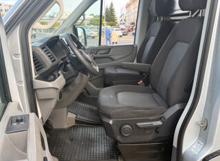 Crafter Combi CRAFTER 30 2.0 TDI 140 CH 2022 occasion 85600 Montaigu