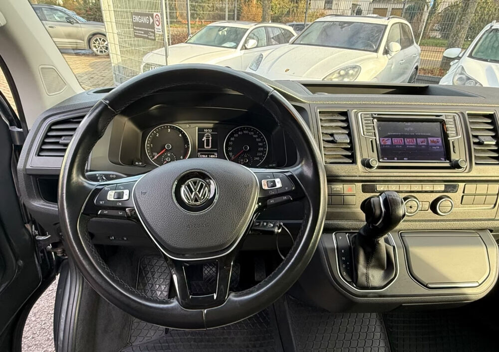 MULTIVAN Multivan 2.0 TDI 150 DSG7 2016 occasion 85600 Montaigu