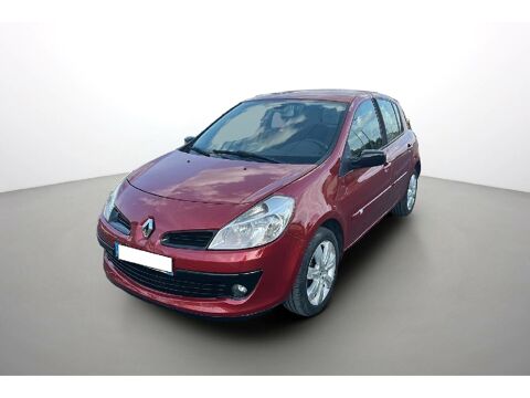 Renault clio iii (Clio 1.6 16V 110 Dynamique Proactive A)
