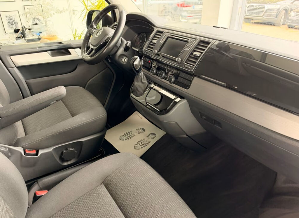 MULTIVAN Multivan 2.0 TDI 150 DSG7 2017 occasion 85600 Montaigu
