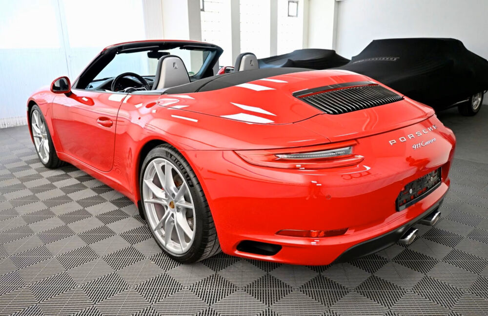 911 Carrera 3.2 911 Carrera Cabriolet 3.0i 370 2017 occasion 85600 Montaigu