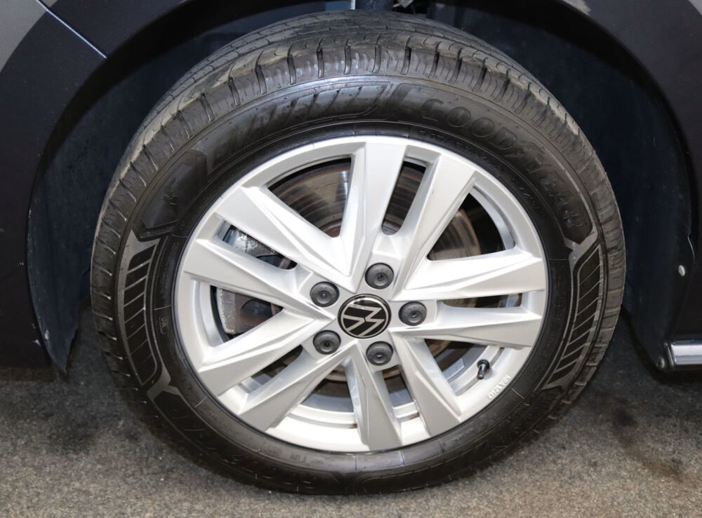 MULTIVAN Multivan 1.4 eHybrid 218 DSG6 kurz 2022 occasion 85600 Montaigu