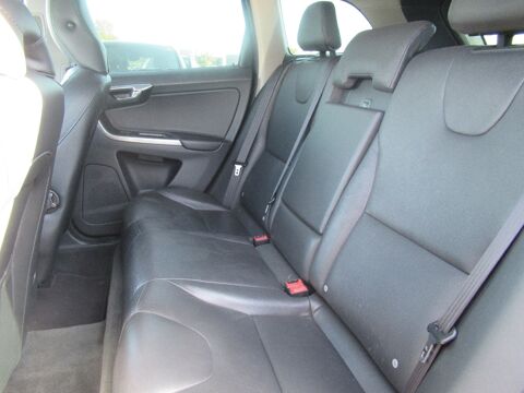 XC60 D5 AWD 215 ch Summum Geartronic A 2014 occasion 10410 Saint-Parres-aux-Tertres