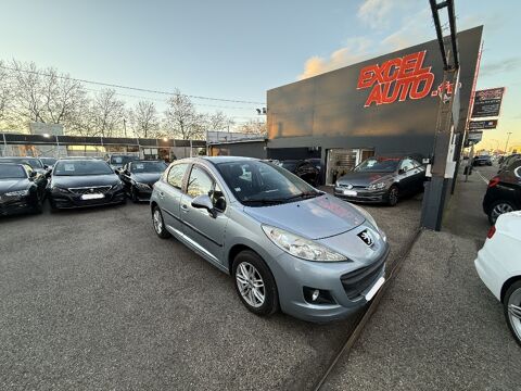 Peugeot 207 1.4 HDi 70ch Active 2010 occasion N&icirc;mes 30000
