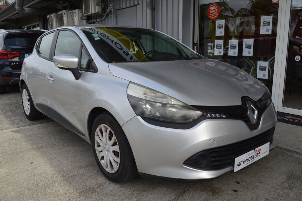 Clio III Clio IV 1.2 16V 75 Zen 2015 occasion 97122 Baie-Mahault
