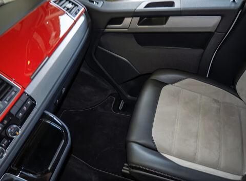 MULTIVAN Multivan 2.0 TDI 150 Generation Six 2015 occasion 85600 Montaigu