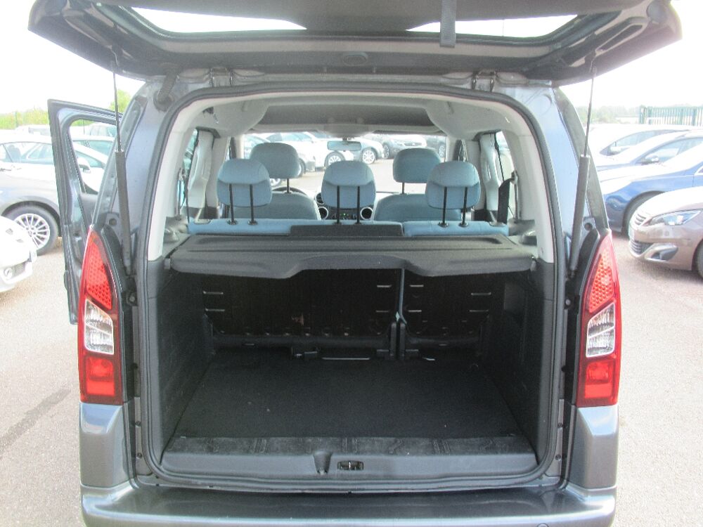 Berlingo 1.6 HDi 75 Confort 2014 occasion 10410 Saint-Parres-aux-Tertres
