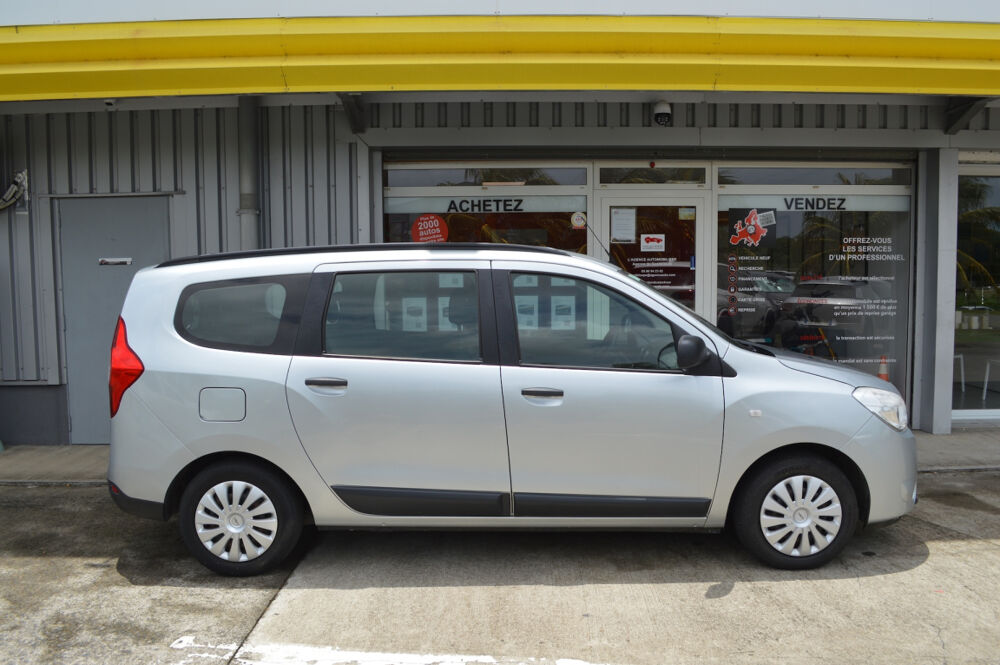 Lodgy Blue dCi 95 7 places Essentiel 2022 occasion 97122 Baie-Mahault