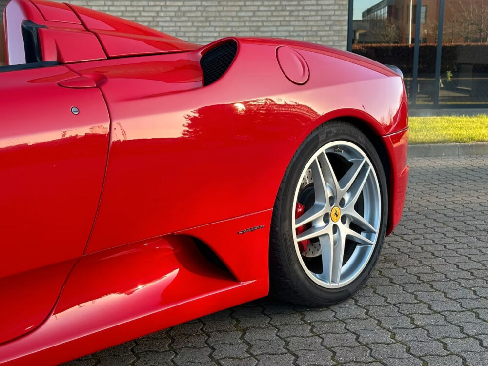 F430 Spider V8 F1 2007 occasion 85600 Montaigu