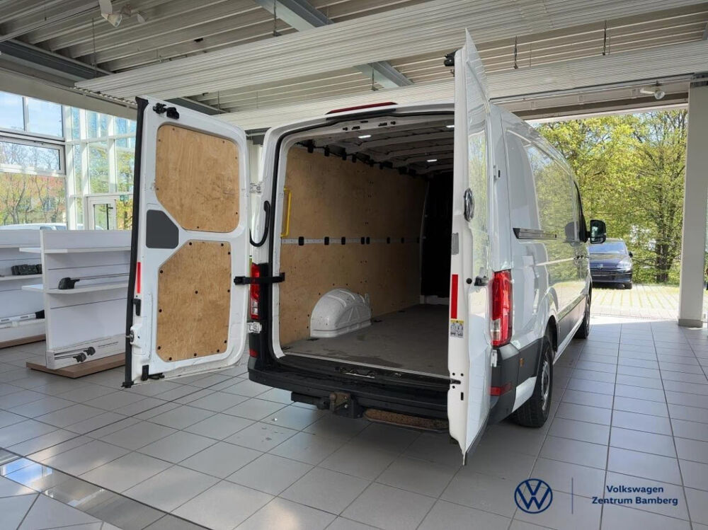 Crafter CRAFTER VAN 30 L3H2 2.0 TDI 102 CH PRO FIRST 2022 occasion 85600 Montaigu