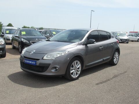 M&eacute;gane III 1.5 dCi 90 chv BVM 2011 occasion 10410 Saint-Parres-aux-Tertres