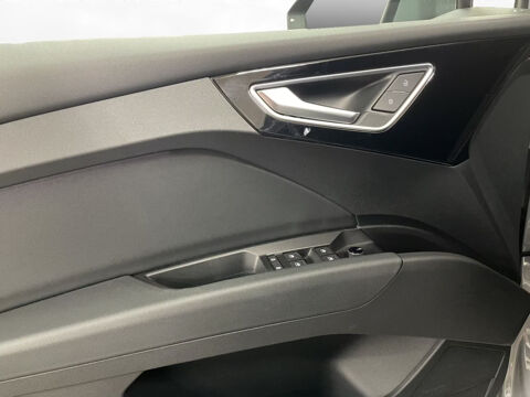 Q4 e-tron 45 quattro 265 ch 82 kW S line 2022 occasion 85600 Montaigu