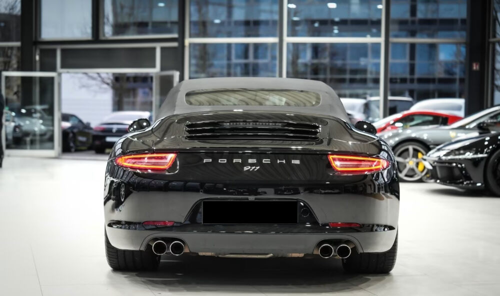 911 Carrera 3.2 911 Carrera Cabriolet 3.4i 350 Black Edition PDK 2015 occasion 85600 Montaigu