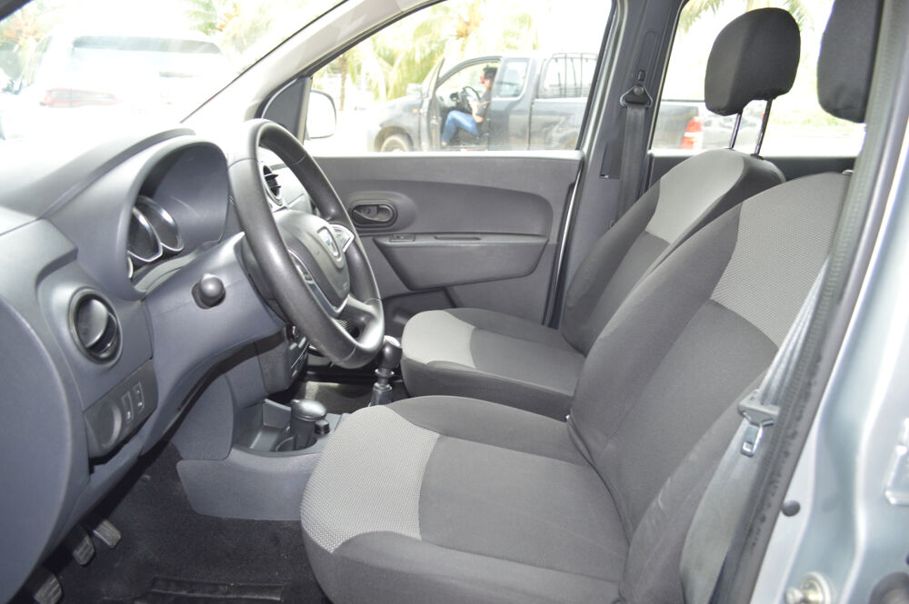 Lodgy Blue dCi 95 7 places Essentiel 2022 occasion 97122 Baie-Mahault