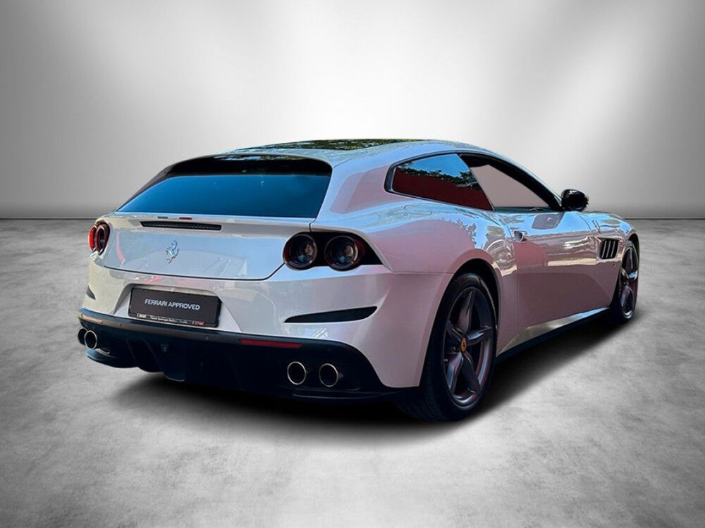 Ff GTC4 Lusso V12 6.0 690ch 2016 occasion 85600 Montaigu