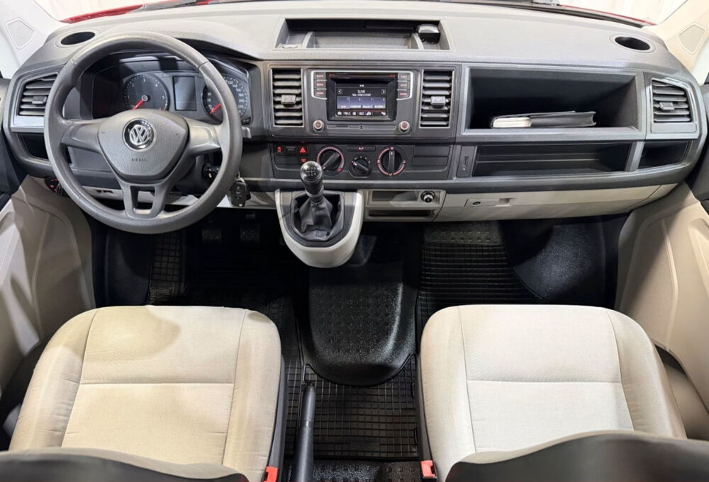 Caravelle 2.0 TDI 102 2016 occasion 85600 Montaigu