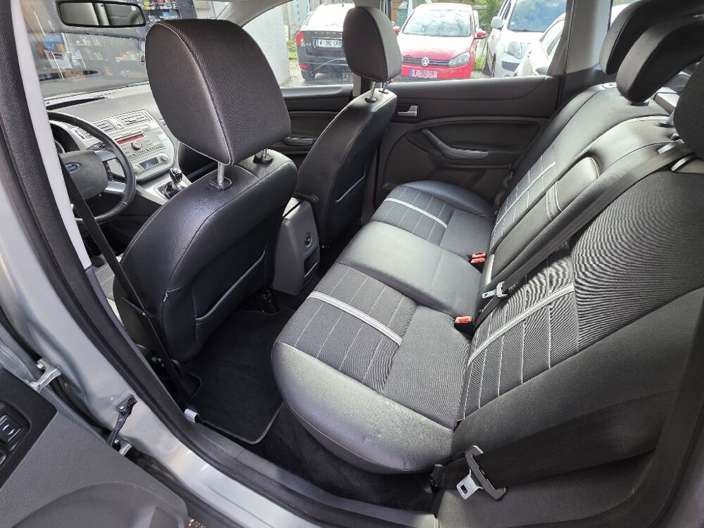Kuga 2.5t 200 4x4 Titanium 2010 occasion 38190 BERNIN