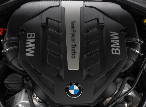 S&eacute;rie 5 550i xDrive 407ch PACK M 2012 occasion 85600 Montaigu