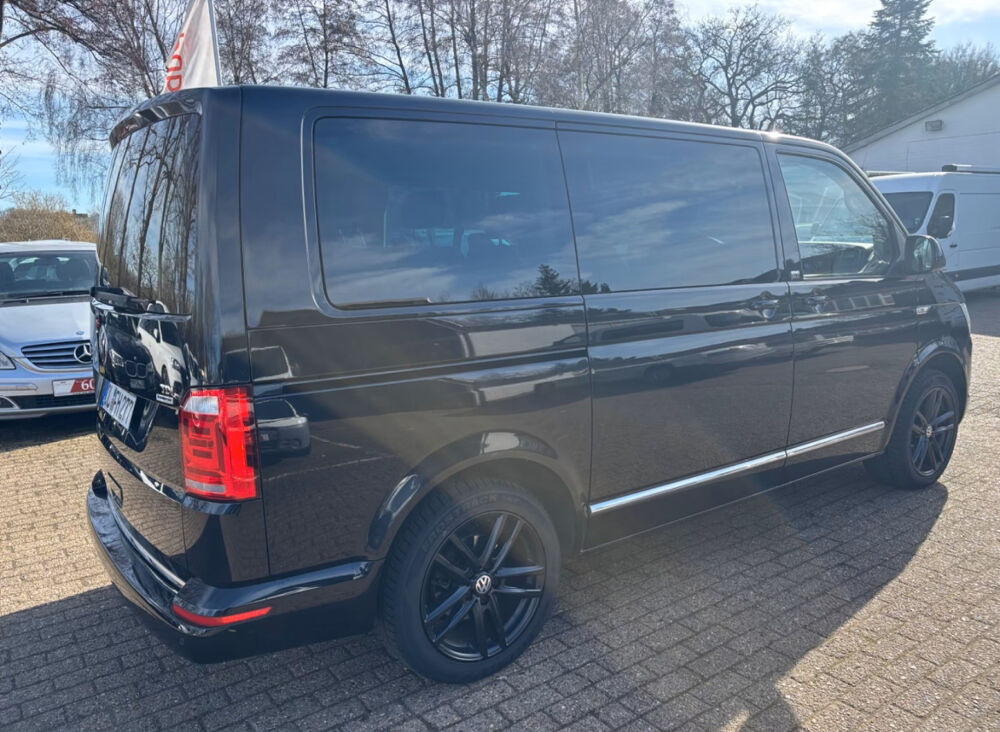 MULTIVAN Multivan 2.0 TDI 150 Generation Six 2015 occasion 85600 Montaigu