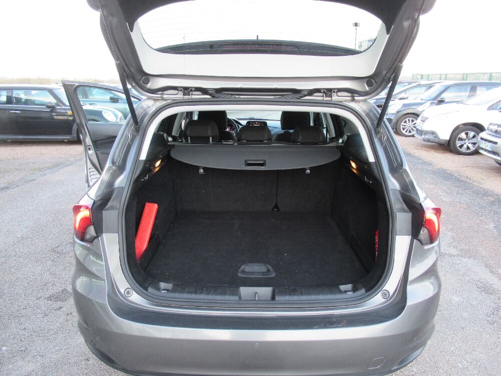 Tipo 1.6 Multijet 130 ch BVM6 Life 2021 occasion 10410 Saint-Parres-aux-Tertres
