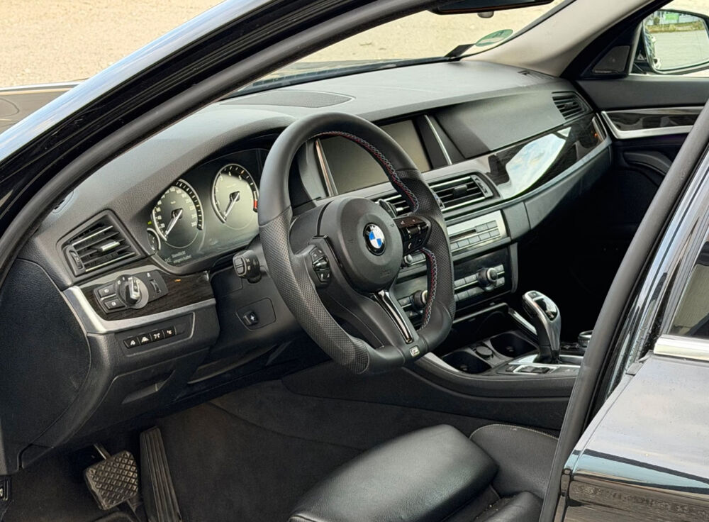 S&eacute;rie 5 550i xDrive 449 chevaux 2015 occasion 85600 Montaigu