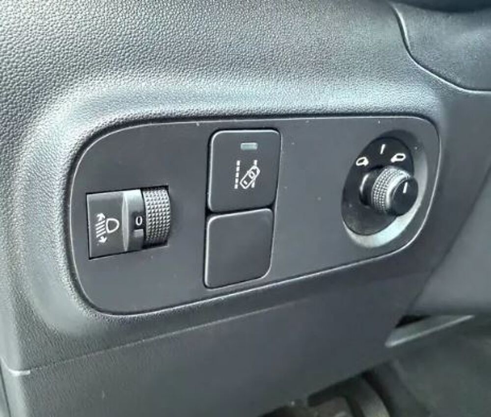 C3 83ch Courroie de distribution neuve-1ere main-Cam&eacute;ra-Carplay 2023 occasion 59280 Armenti&egrave;res