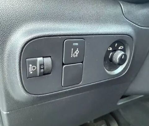 C3 83ch Courroie de distribution neuve-1ere main-Cam&eacute;ra-Carplay 2023 occasion 59280 Armenti&egrave;res