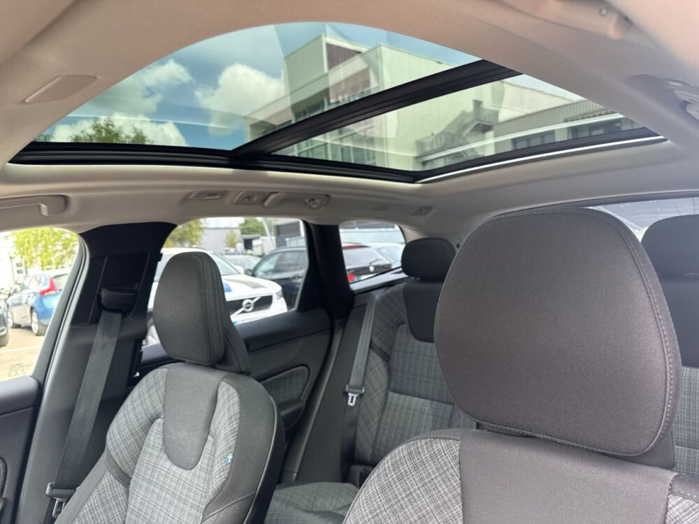 XC60 T6 Recharge AWD 253 ch + 145 ch Geartronic 8 Plus Style 2022 occasion 85600 Montaigu