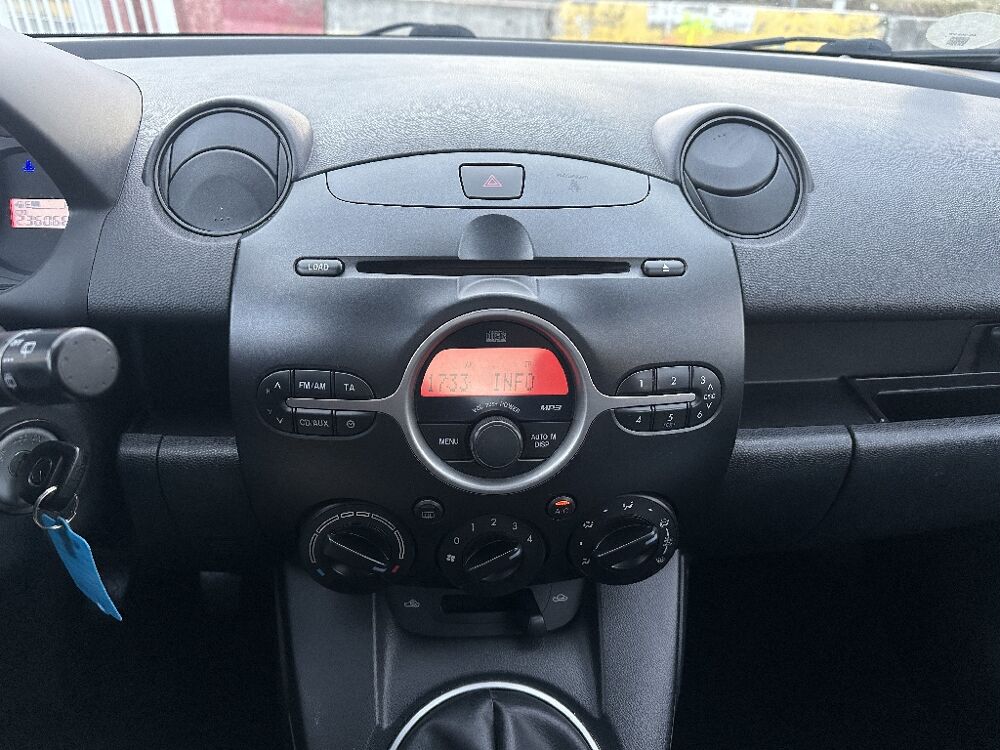 Mazda2 1.3L 75cv 2009 occasion 63800 Cournon-d'Auvergne