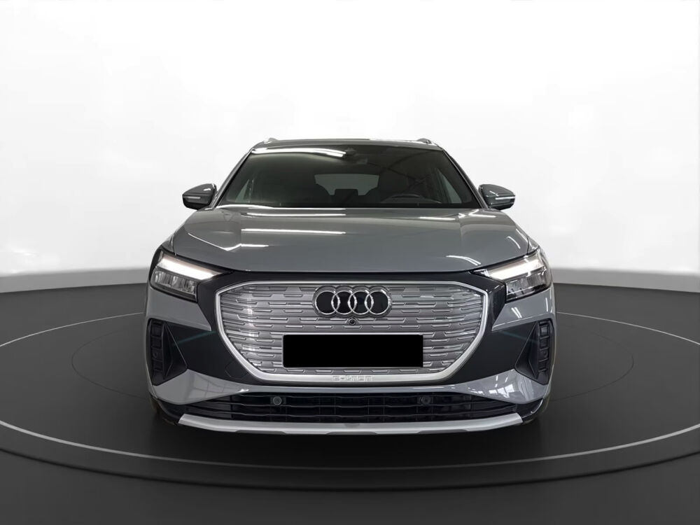 Q4 e-tron 45 quattro 265 ch 82 kW S line 2022 occasion 85600 Montaigu